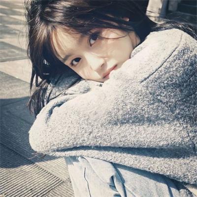 穿越有方：读心术暴君是我裙下臣